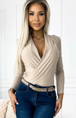 Beżowe kopertowe body damskie bluzka 375-7