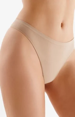 Bezszwowe stringi damskie cieliste Seamless S112