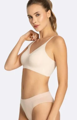Bezszwowy top beżowy Simple Bra
