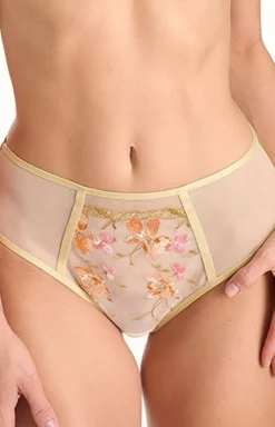 Biustonosz miękki soft balconette z kwiatowym haftem Karmela B139