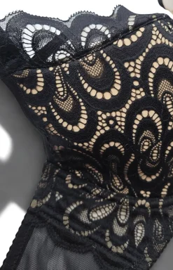 Róża Biustonosz Koronkowy|Bielizna Plus Size - Biustonosz półusztywniany semi-soft Saraja