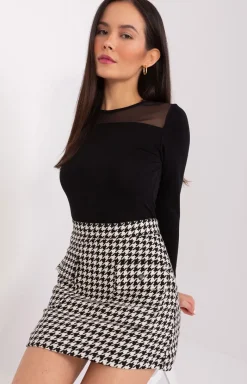 BASIC FEEL GOOD Moda - Czarna elegancka bluzka damska z długim rękawem RV-BZ-9201.78P