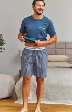 Doctor Nap niebieska piżama męska z szortami w paseczki PMB.7424.DENIM_BLUE