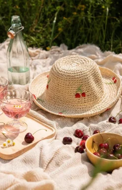 Art of Polo Kapelusze Plażowe - Kapelusz ażurowy letni jasno typu bucket hat w wisienki Cherry cz24374-1