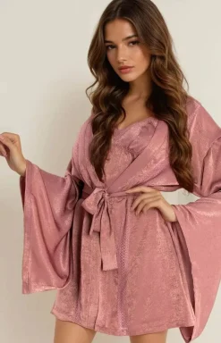 Damskie LivCo Corsetti Fashion Szlafroki I Peniuary|Szlafroki Damskie - Krótki szlafrok damski z szerokim rękawem Faomi LC 90594