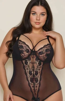 Otwarte koronkowe body w kolorze czarnym plus size Amanda 1891