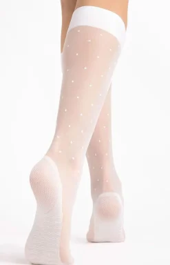 Podkolanówkami w kropki z efektem masażu białe DOTS MASSAGE 20 DEN