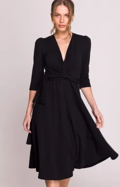 Stylove Moda - Sukienka damska z przeplotem z modalu czarna S404