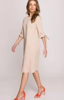 Stylove Moda - Sukienka z wiązanymi rękawami beżowa S393