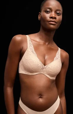 Triumph biustonosz push-up Body Make-Up Illusion Lace WP 10219710-00NZ