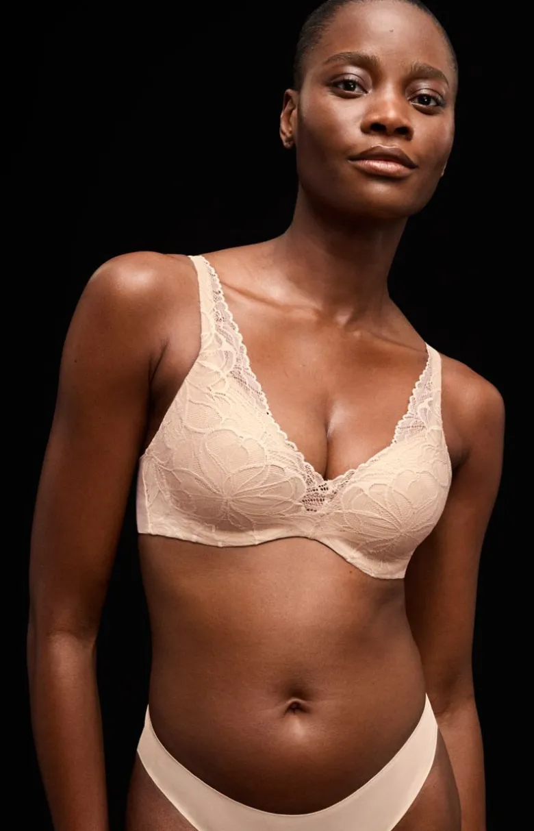 Triumph biustonosz push-up Body Make-Up Illusion Lace WP 10219710-00NZ
