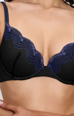Triumph biustonosz push-up Comfort Glam WHU 10224965-0004