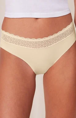 Damskie Triumph Panty Damskie - figi dakie typu Tai beżowe Fee of oda 10214403