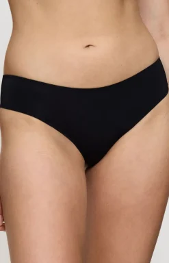 Triumph Lovely Micro Brazilian stringi 10182554